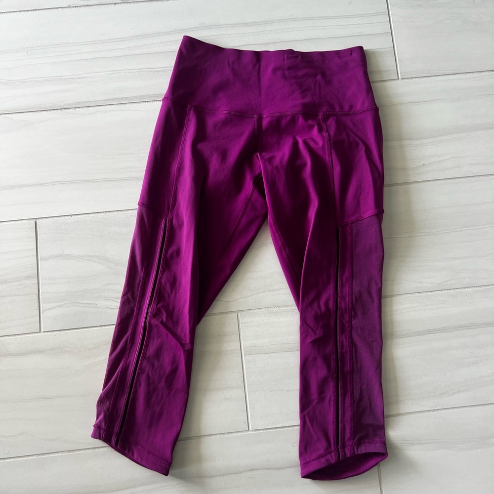 Lululemon Hot To Street Regal Plum Mesh Skinny 8 Crop Legging - Rare